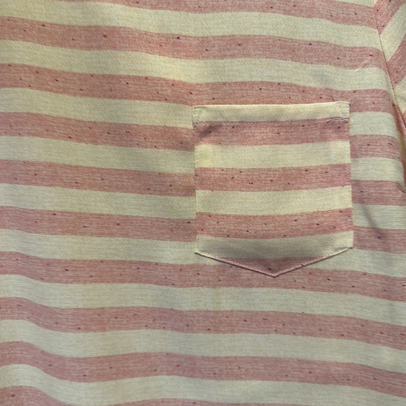 Lauren Conrad size M lightweight short sleeved women’s top, NWT - Picture 3 of 5